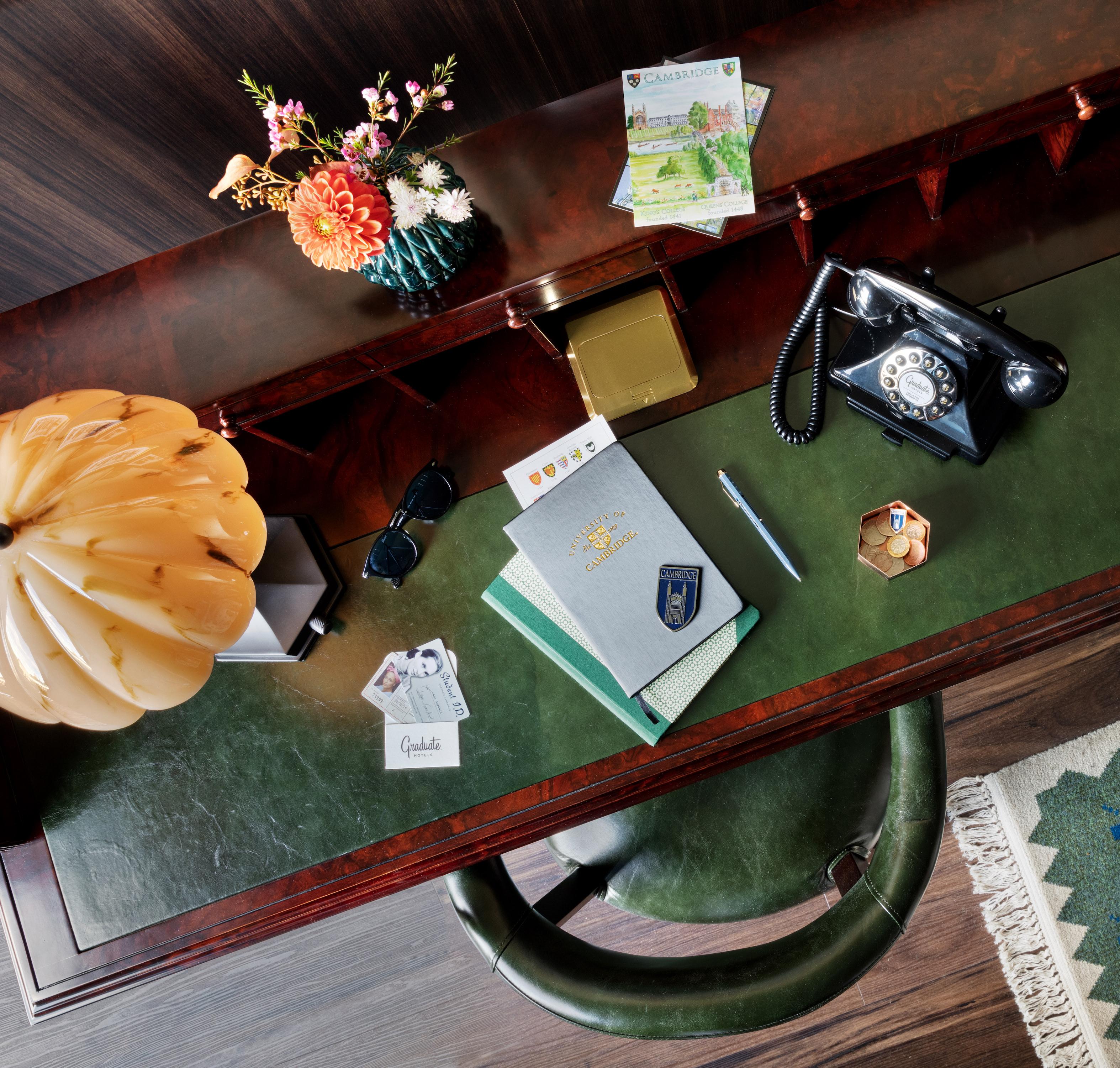 Graduate By Hilton Cambridge Hotel Екстериор снимка