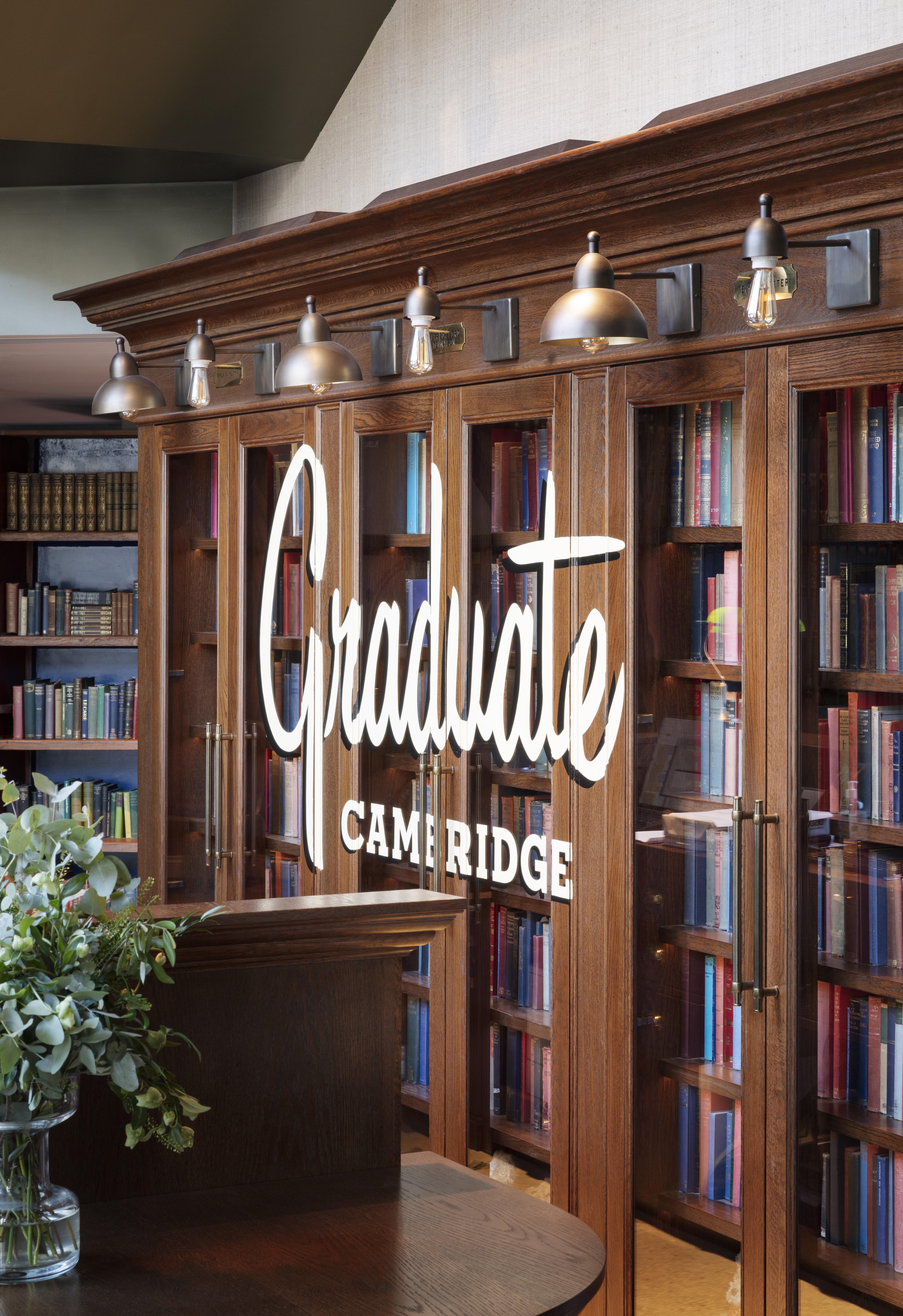 Graduate By Hilton Cambridge Hotel Екстериор снимка