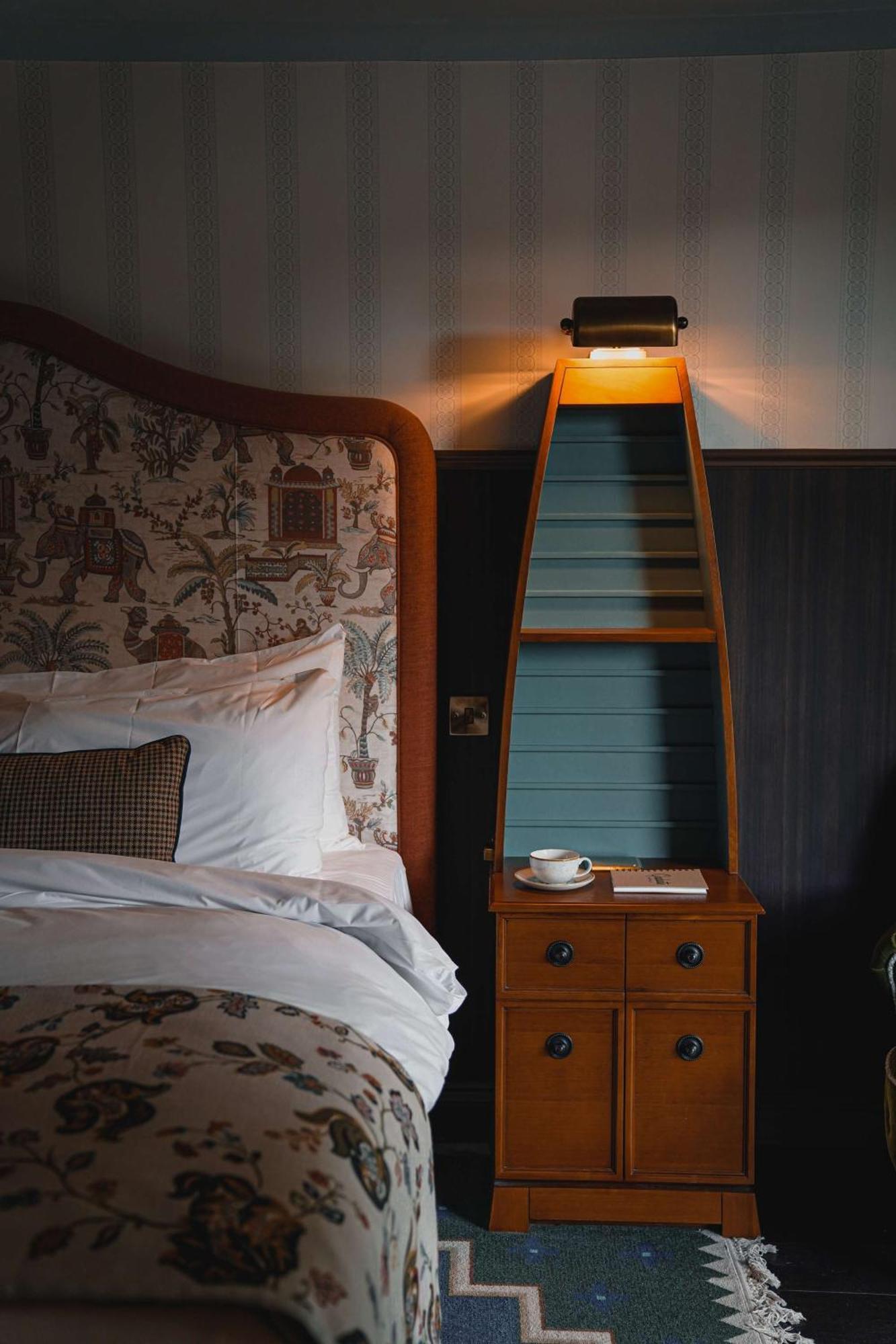 Graduate By Hilton Cambridge Hotel Екстериор снимка