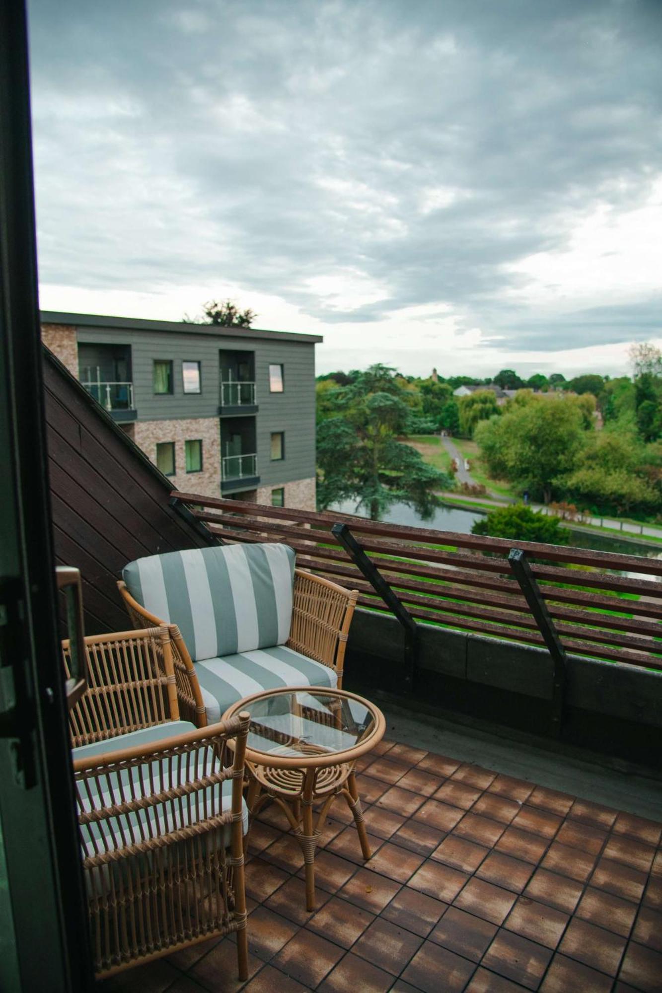 Graduate By Hilton Cambridge Hotel Екстериор снимка