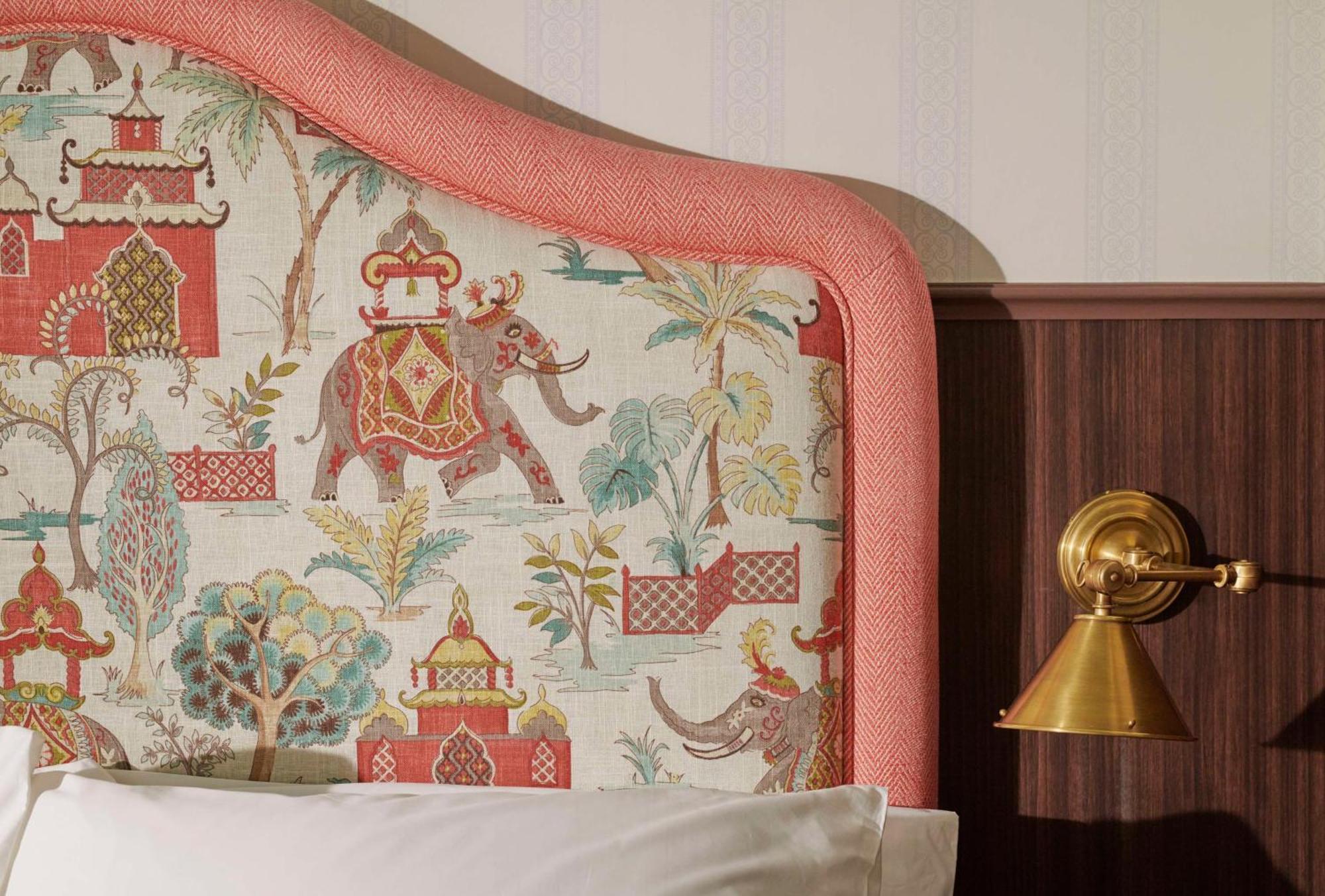Graduate By Hilton Cambridge Hotel Екстериор снимка
