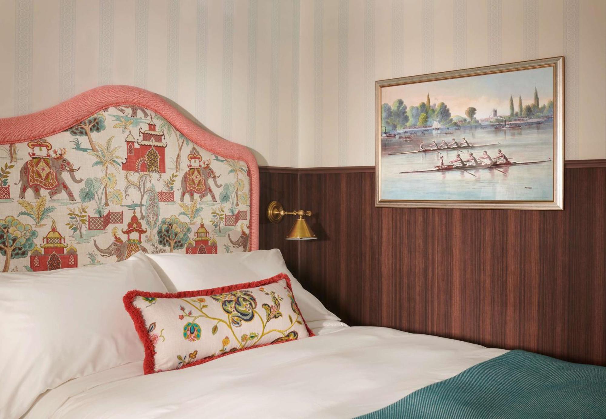 Graduate By Hilton Cambridge Hotel Екстериор снимка